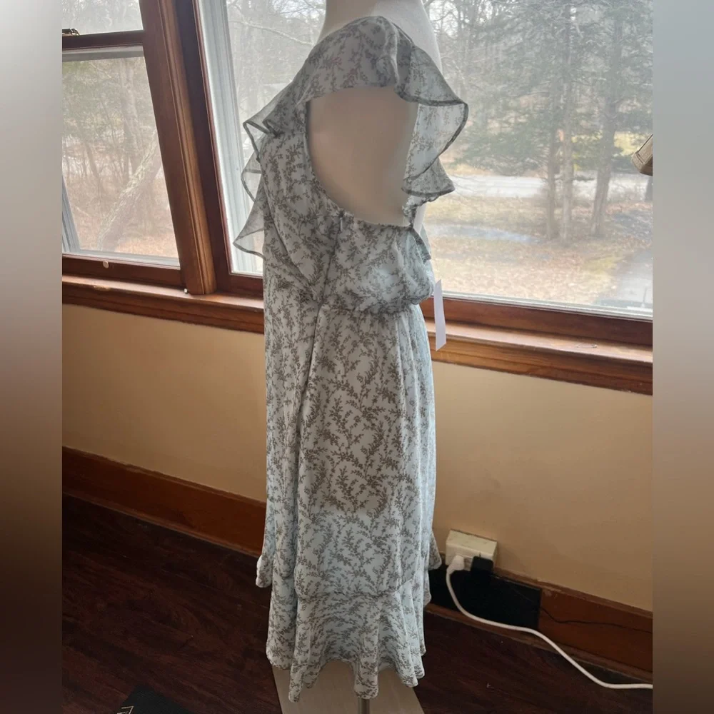 Light Blue Floral Ruffle Gilli Dress - new with tags - Picture 2 of 5